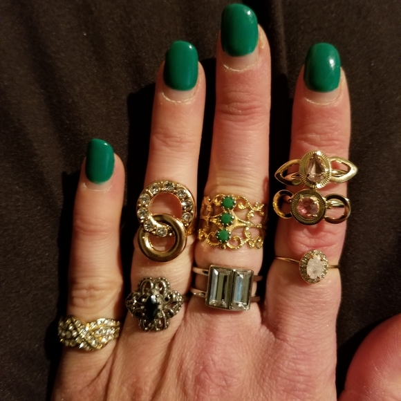 Vintage Jewelry - Lot of 8 vtg rings